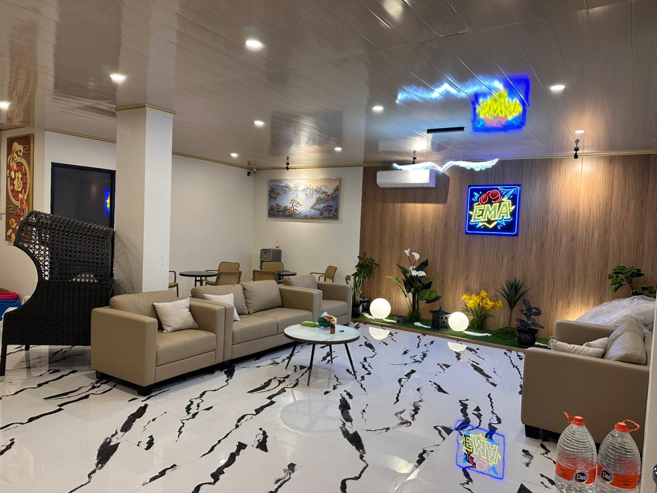 Waiting Area 3